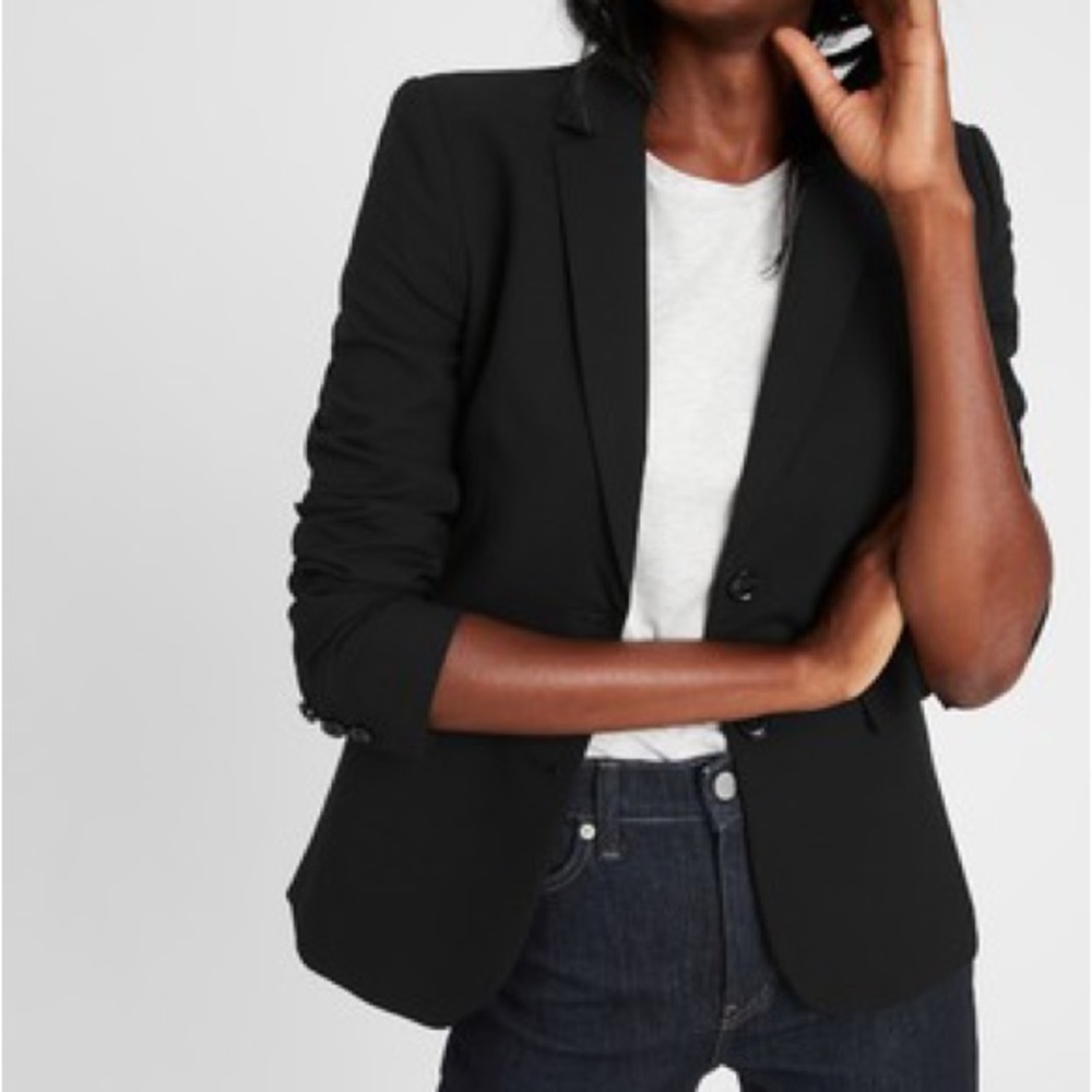 Banana Republic black long & lean blazer